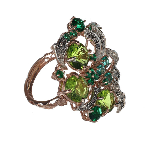 Anello Riproduzione Antico con smeraldi e peritodi