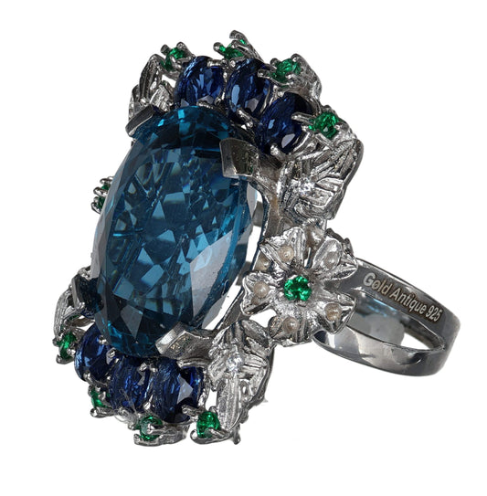 Anello argento 925 con topazio smeraldi e zaffiri.