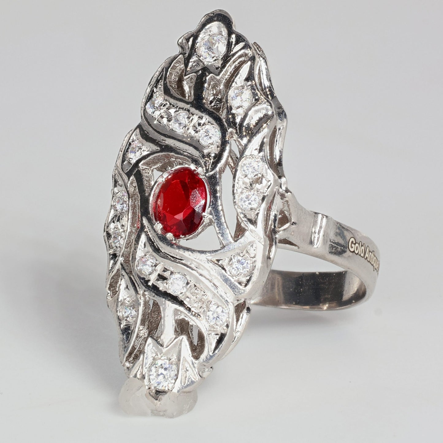 Anello argento 925 con zirconi e rubini.