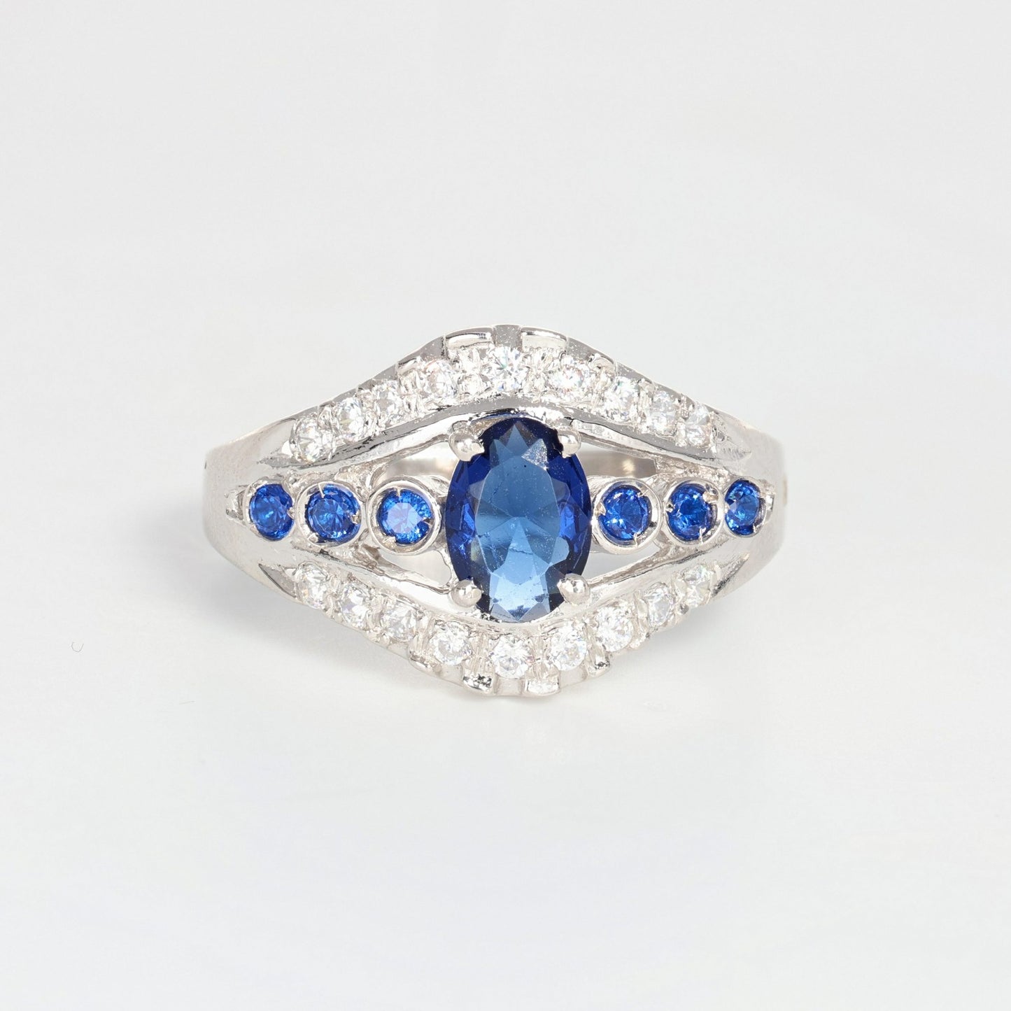 Anello argento 925 con zirconi e zaffiri.