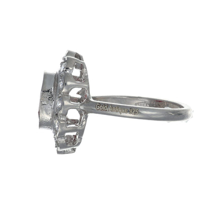 Anello con rubino.