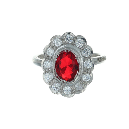 Anello con rubino.