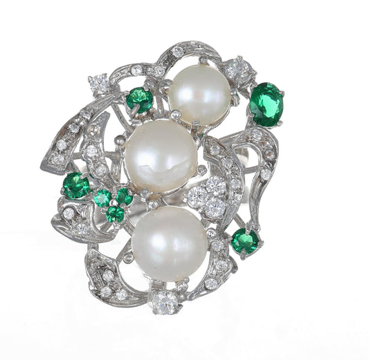 Anello con perle.