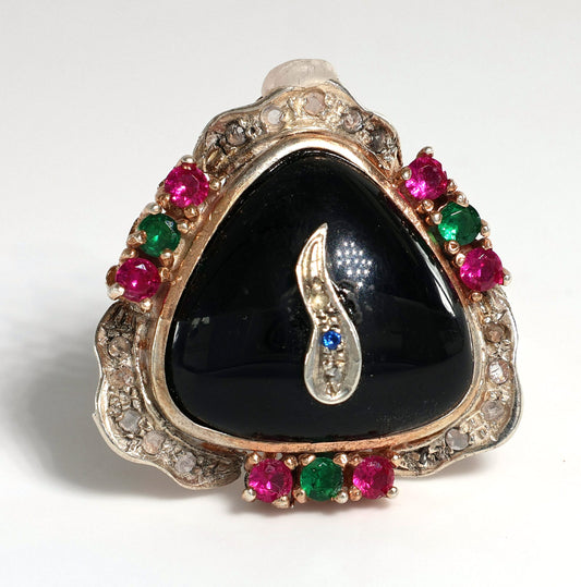 Anello Riproduzione antico con onice e pietre preziose.